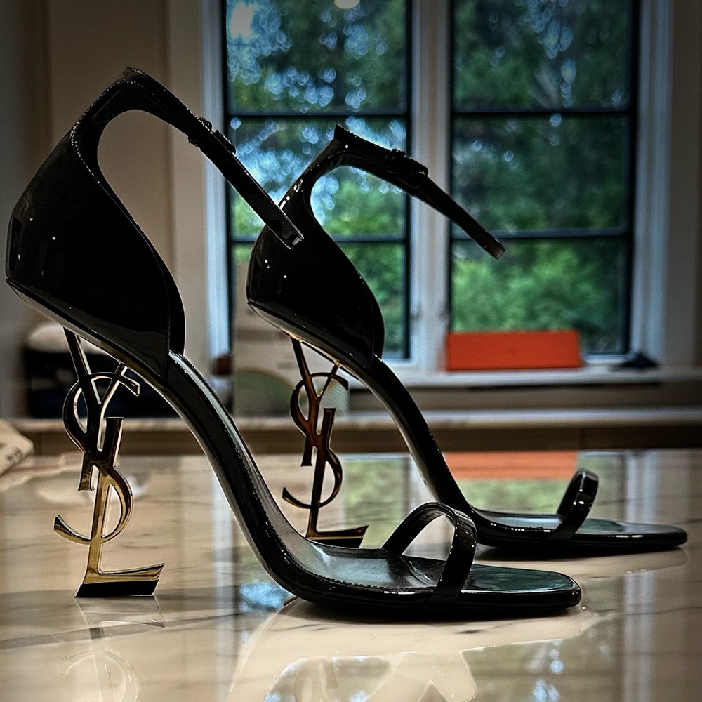 Yves Saint Laurent Patent Leather Opyum Sandale - Picture 5 of 5